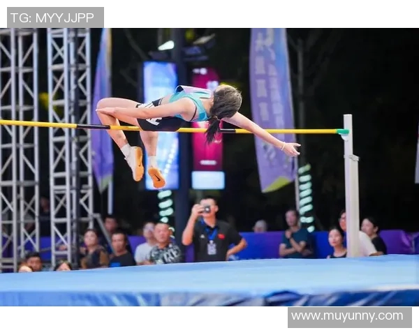 波斯波利斯与希拉尔激战正酣谁将赢得这场巅峰对决